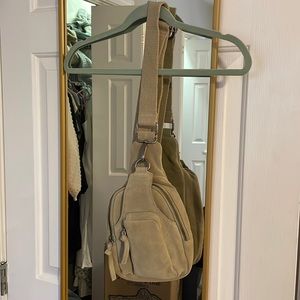 Free people sling bag, never worn, perfect condition